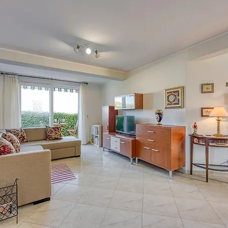 Perla With Terrace Apartment Porec
